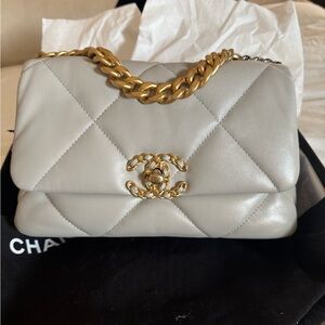 Chanel 19 Classic, 21A Grey Lambskin